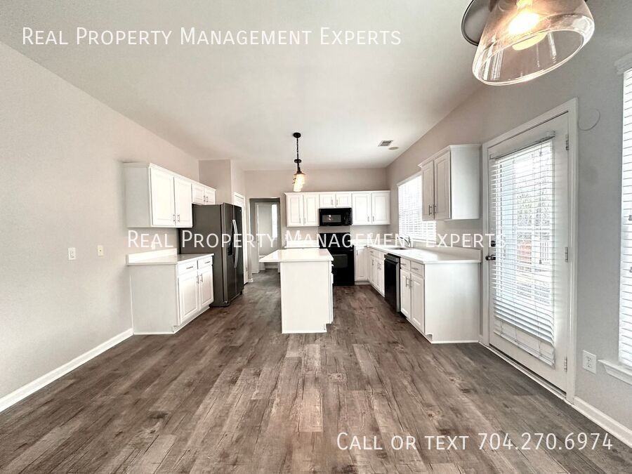 18124 Harbor Mist Rd - Photo 6 of 27
