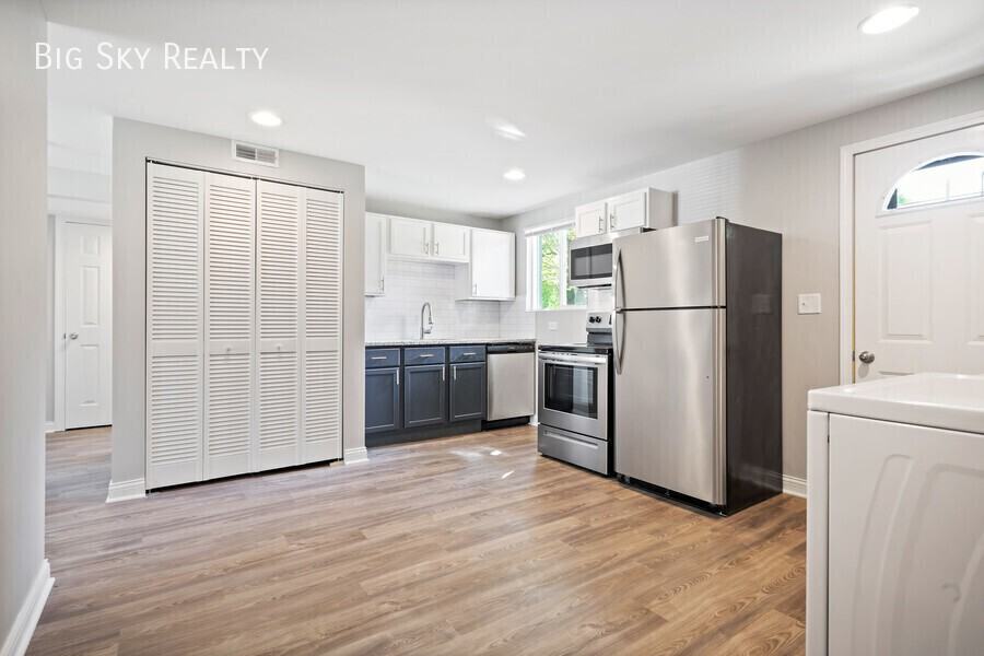 135 Walnut St #A - Photo 2 of 16