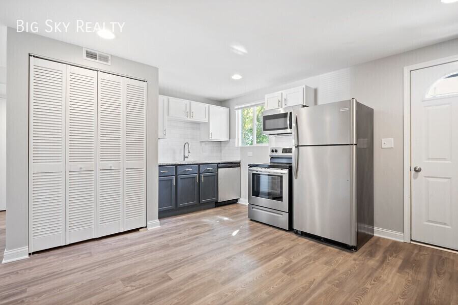 135 Walnut St #A - Photo 3 of 16