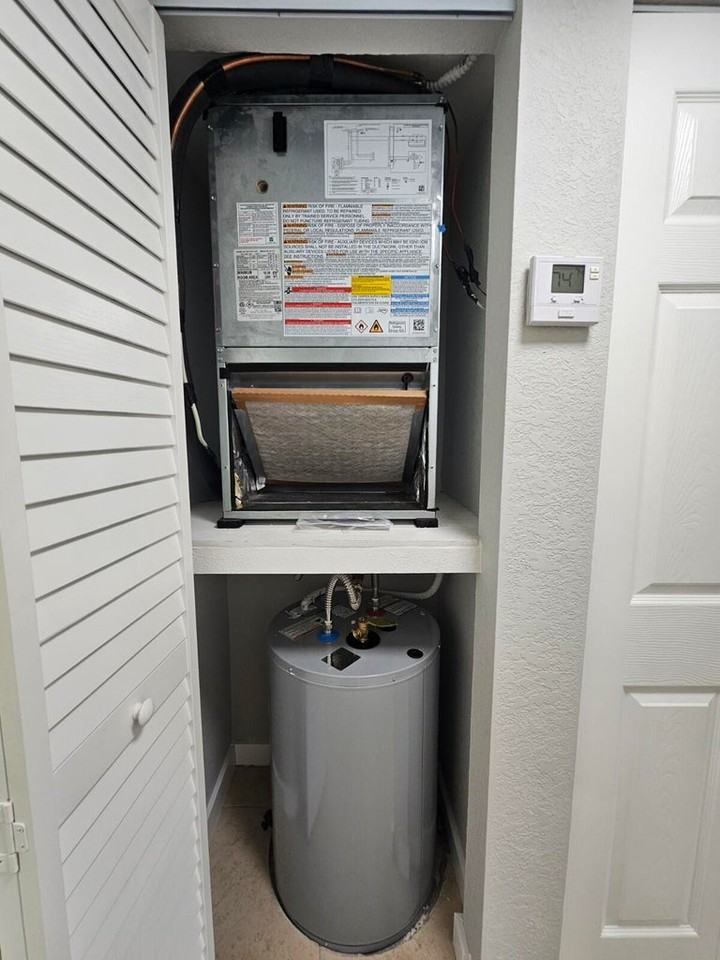 1545 Lake Crystal Dr #D - Photo 2 of 11