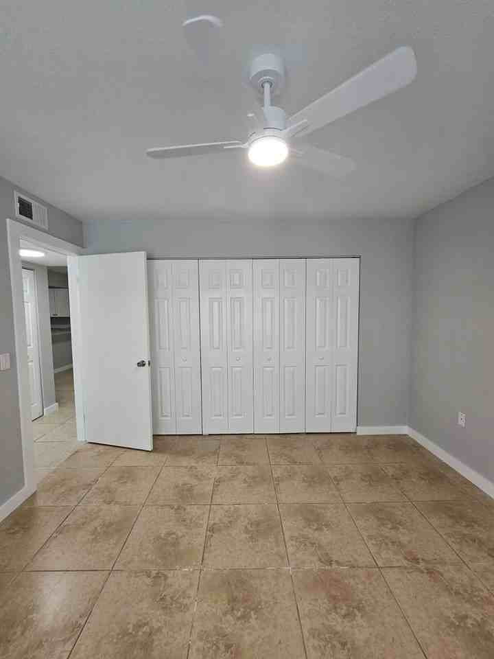 1545 Lake Crystal Dr #D - Photo 7 of 11