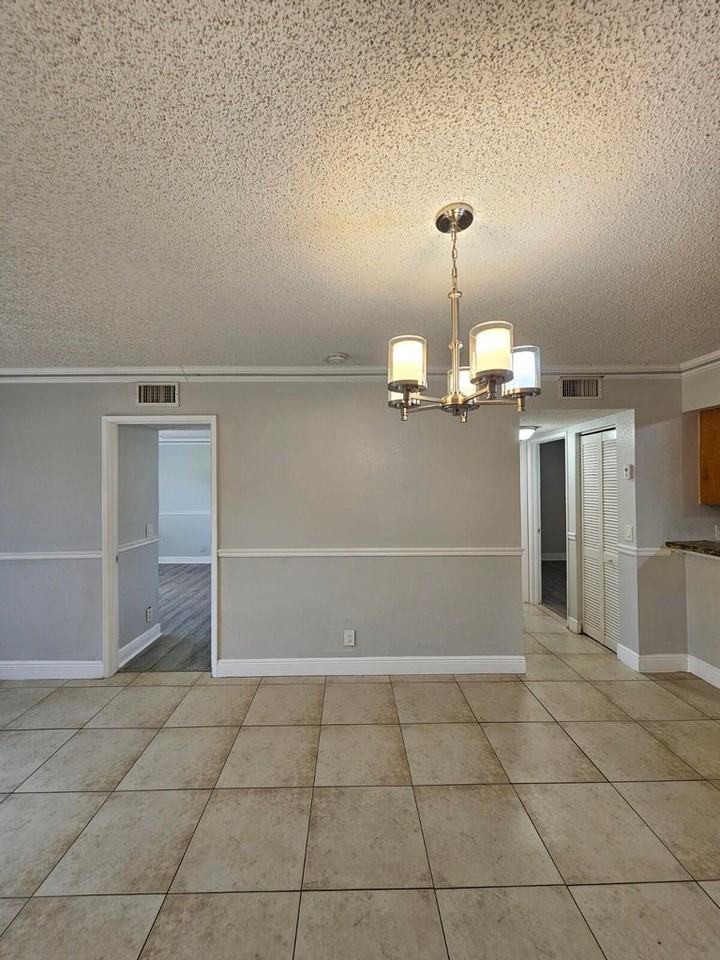 1701 Balfour Point Dr #G - Photo 7 of 19