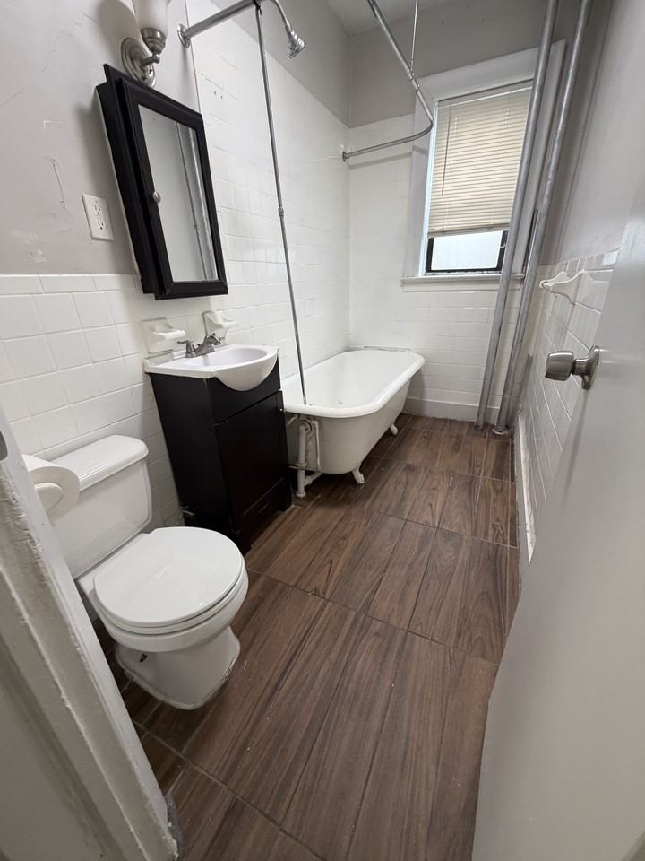 14 Kensington Ave #1B - Photo 5 of 8