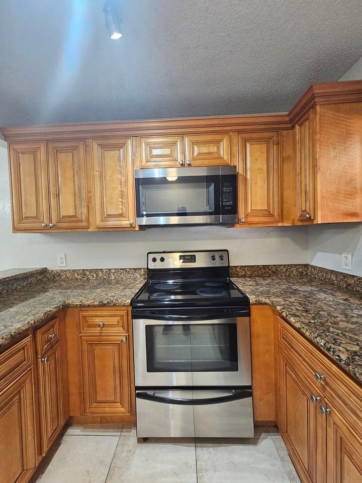 1700 Windorah Way #A - Photo 4 of 20