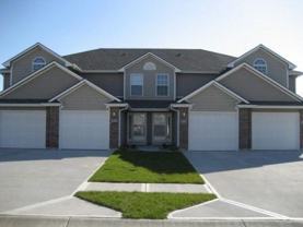 912 Sw Imperial Ln #1 - Photo 1 of 1