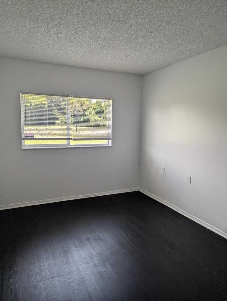 1203 N Benoist Farms Rd #107 - Photo 3 of 16