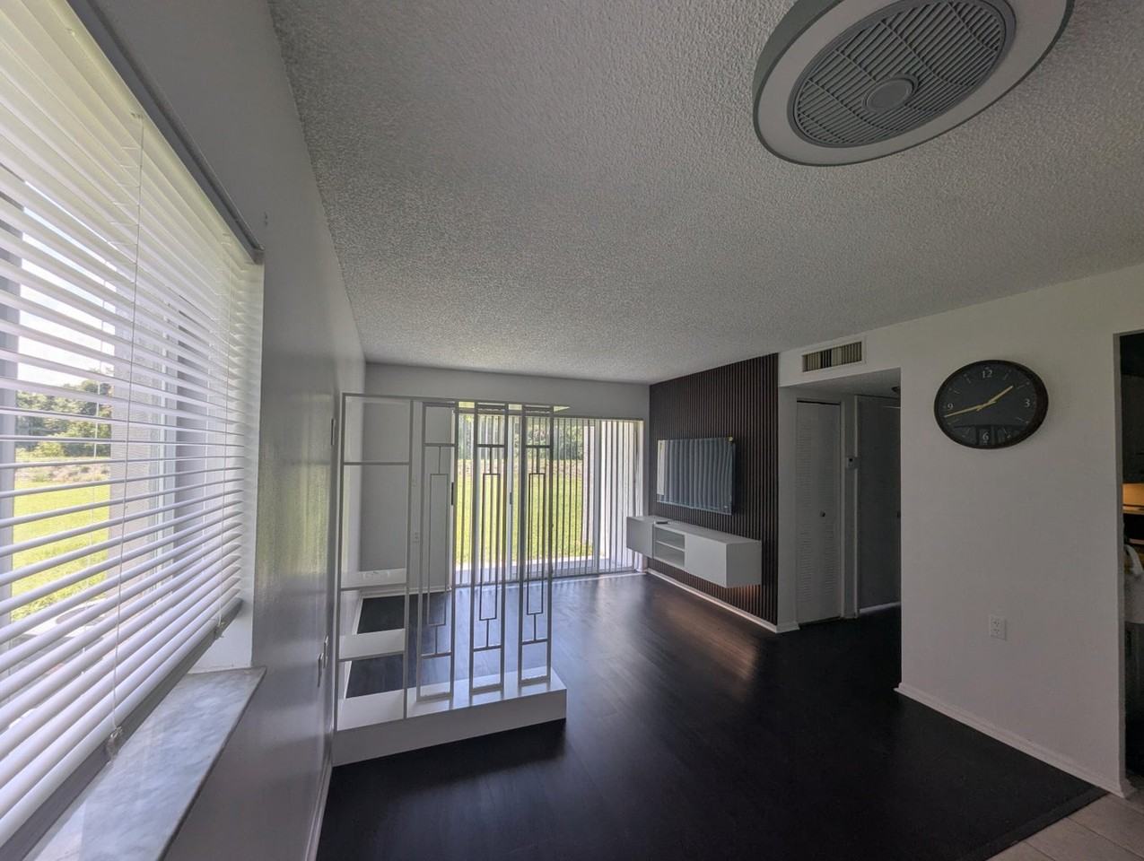 1203 N Benoist Farms Rd #107 - Photo 6 of 16