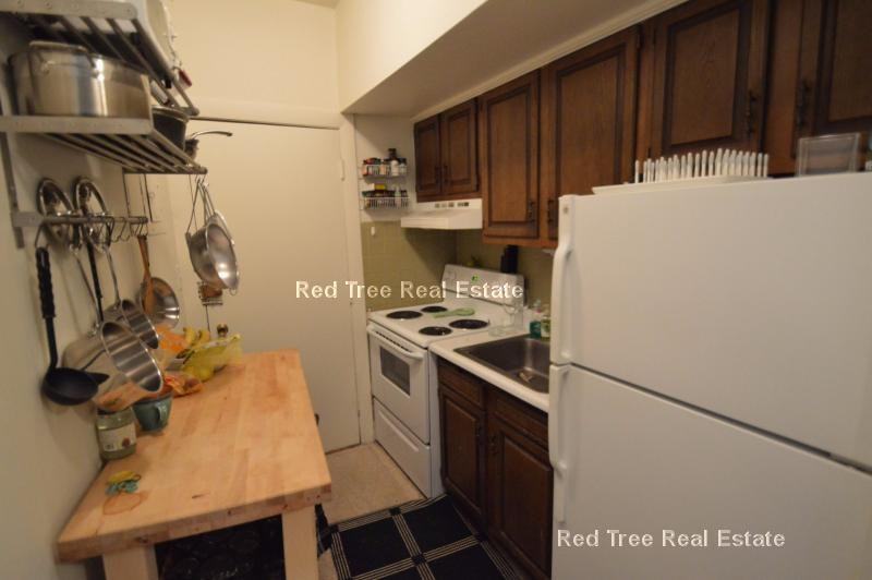 33 Beacon St #206 - Photo 3 of 11