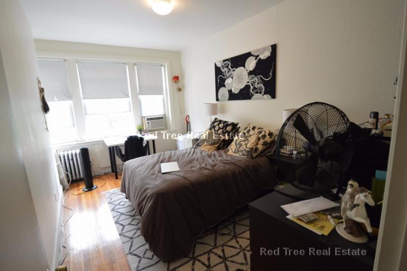 33 Beacon St #206 - Photo 4 of 11