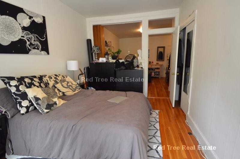 33 Beacon St #206 - Photo 6 of 11