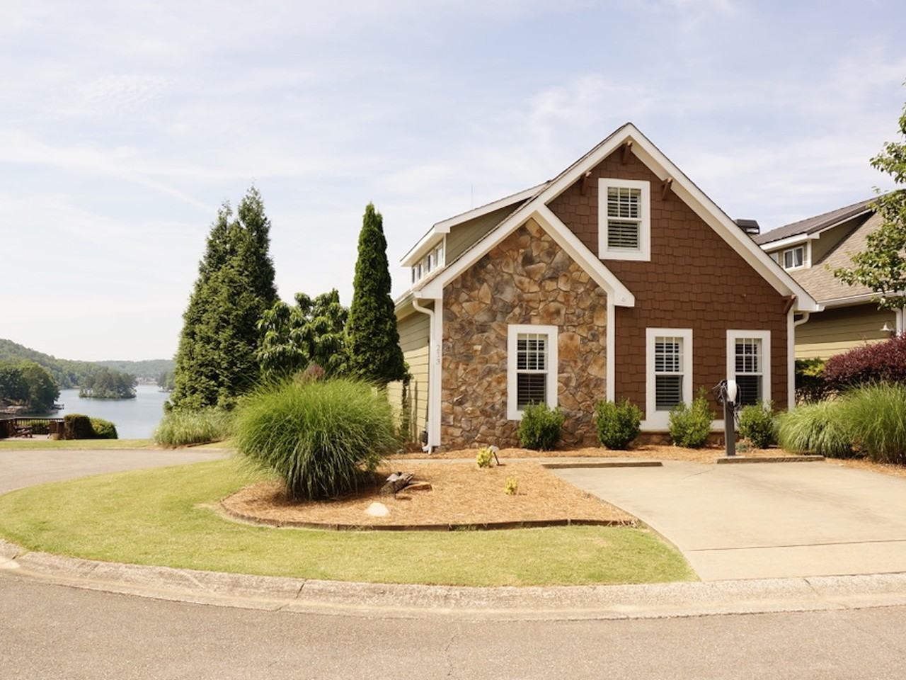 213 Lakeside Dr #NA - Photo 3 of 22