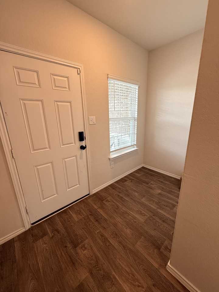 2837 Brogan Crk #NA - Photo 5 of 27