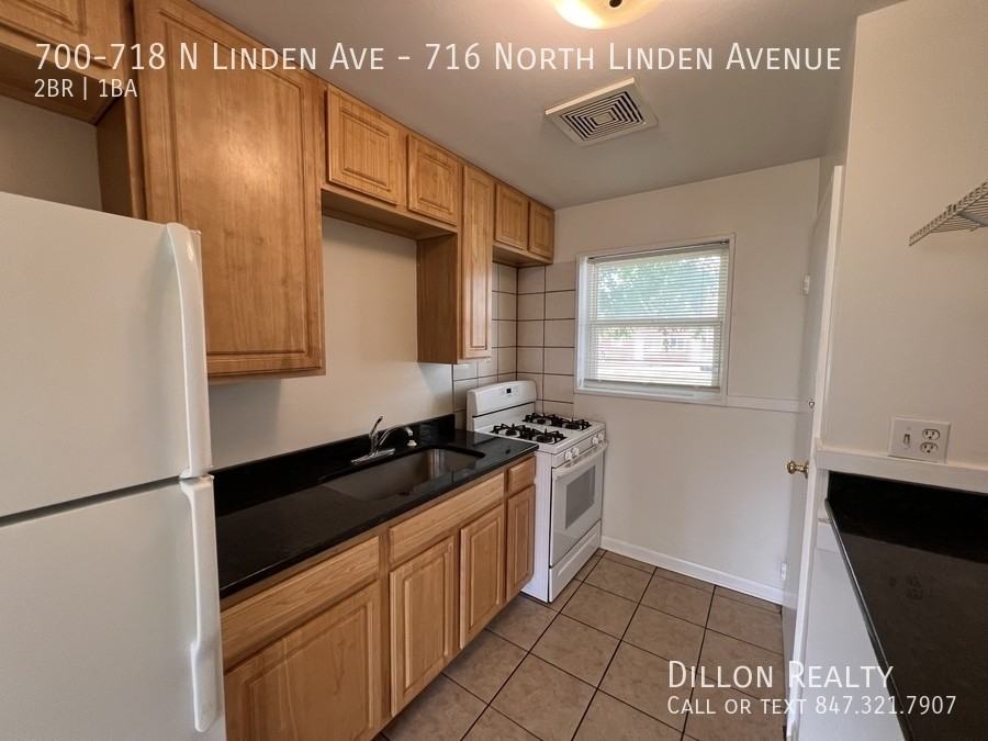 700 N Linden Ave - Photo 4 of 11