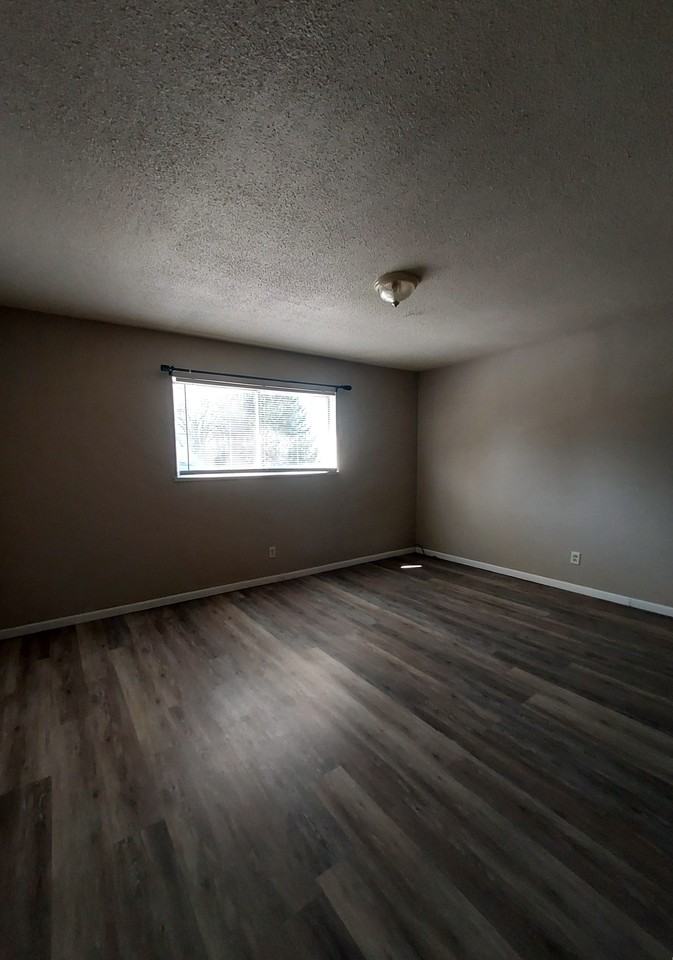 47 Spring St #C - Photo 3 of 6