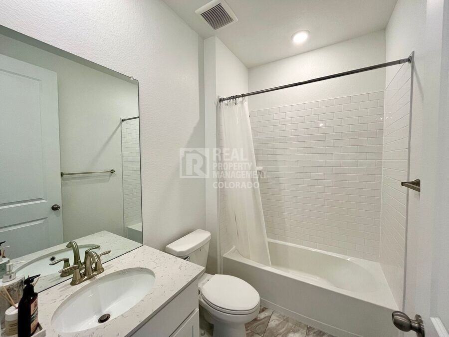 14833 Fairfax St - Photo 7 of 22