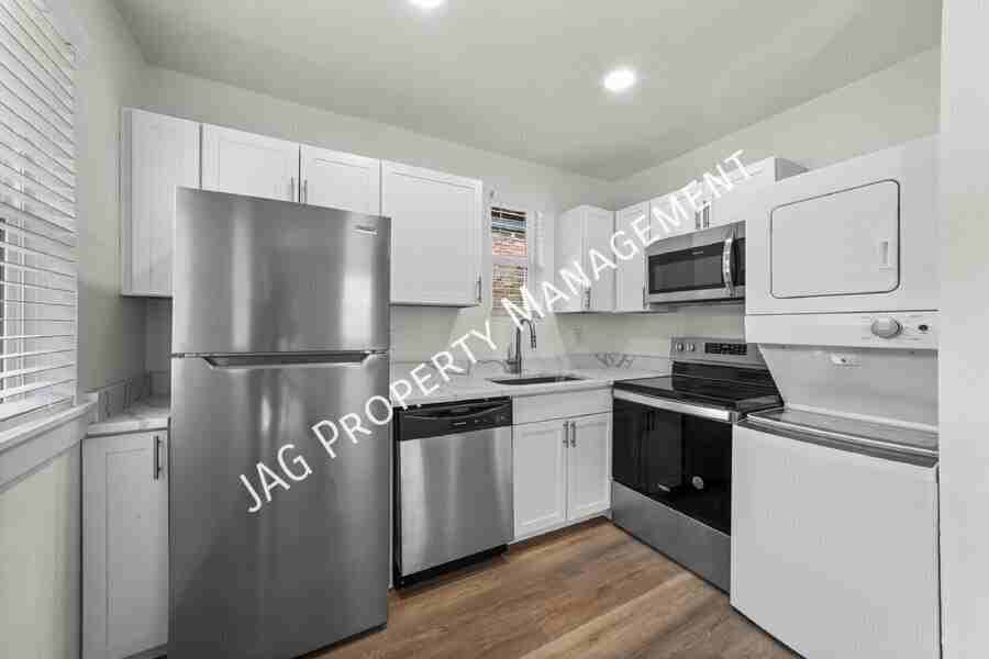 1078 Day Ave - Photo 2 of 15