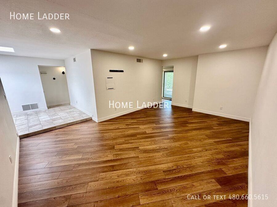 8084 E Del Laton Dr - Photo 7 of 27