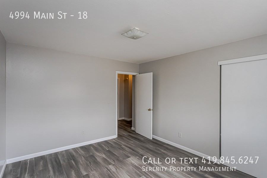4994 Main St #18 - Photo 3 of 11