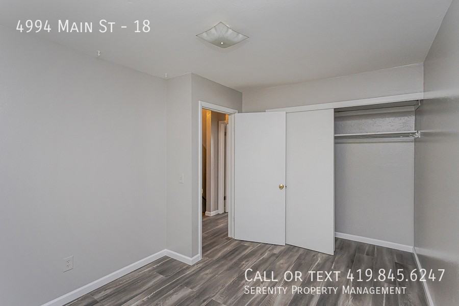 4994 Main St #18 - Photo 5 of 11