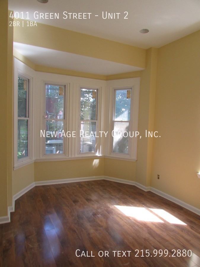 4011 Green St #2 - Photo 3 of 10