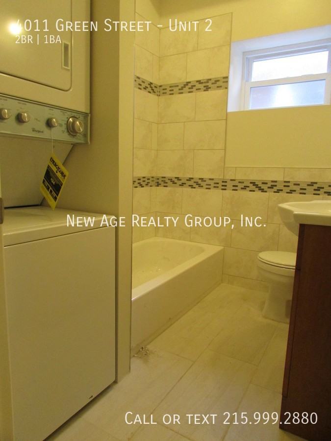 4011 Green St #2 - Photo 6 of 10