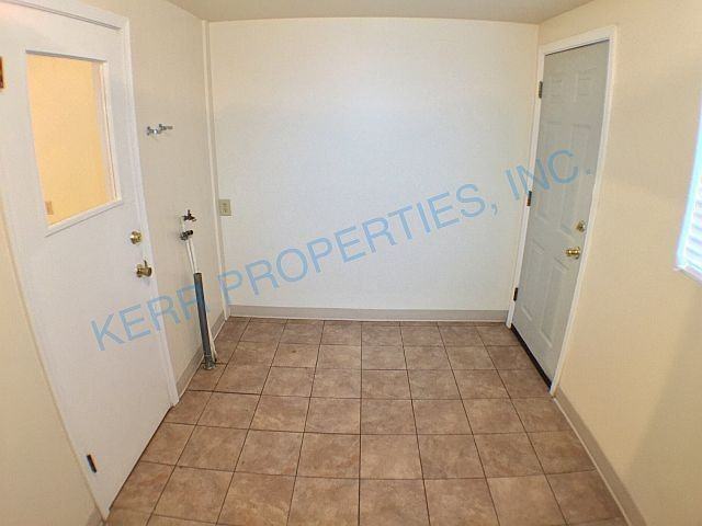 1804 Se Harney St - Photo 7 of 21