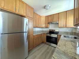 featured image of 170 Stoakes Ave #09
