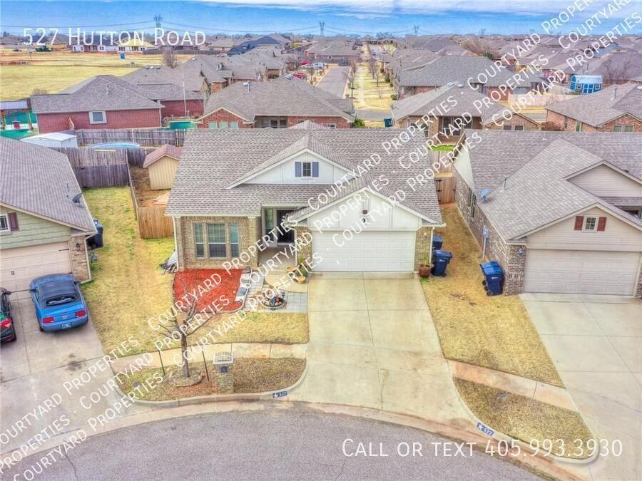 527 Hutton Rd - Photo 2 of 30