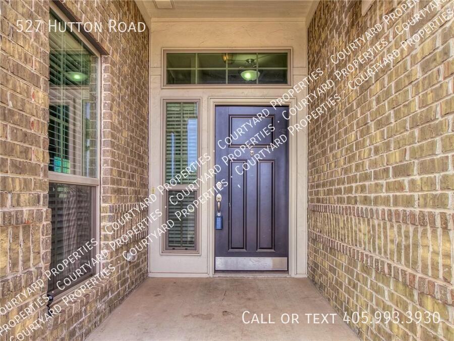 527 Hutton Rd - Photo 4 of 30