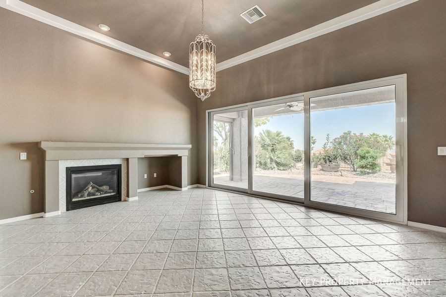 2240 Sun Cliffs St - Photo 4 of 45