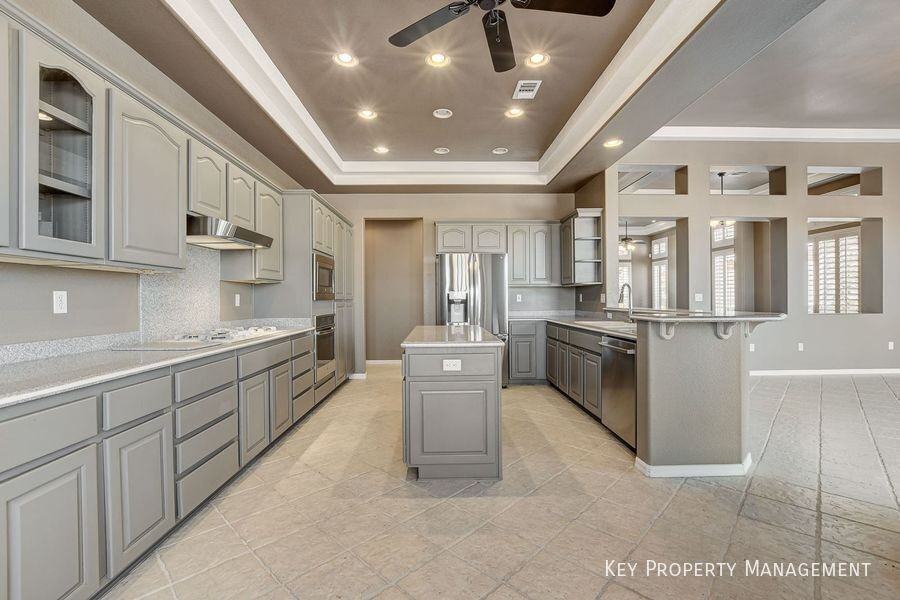 2240 Sun Cliffs St - Photo 6 of 45