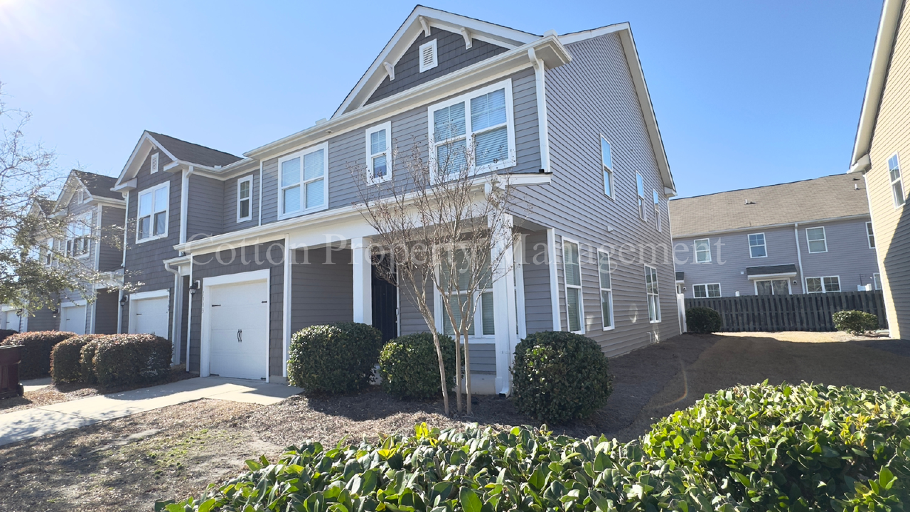 7313 Chipley Dr - Photo 2 of 39
