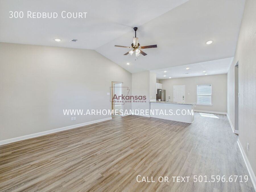 300 Redbud Court - Photo 3 of 15