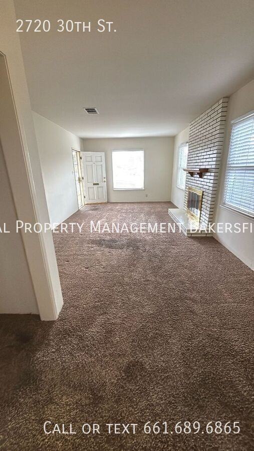 2720 30th St - Photo 3 of 30
