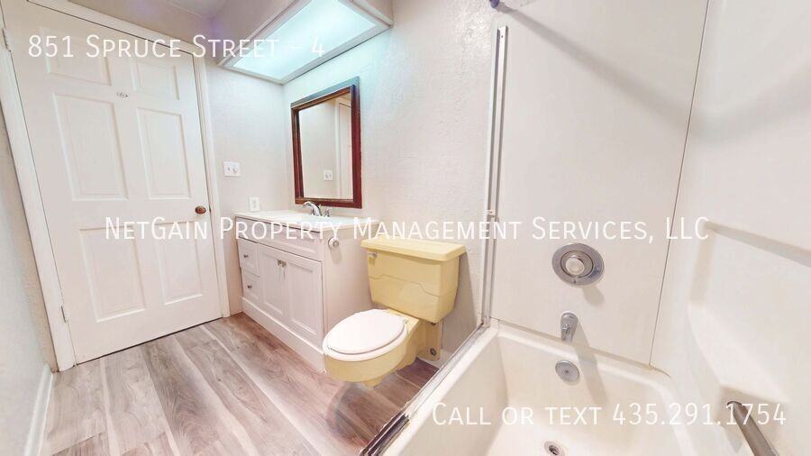 851 Spruce St #4 - Photo 5 of 16