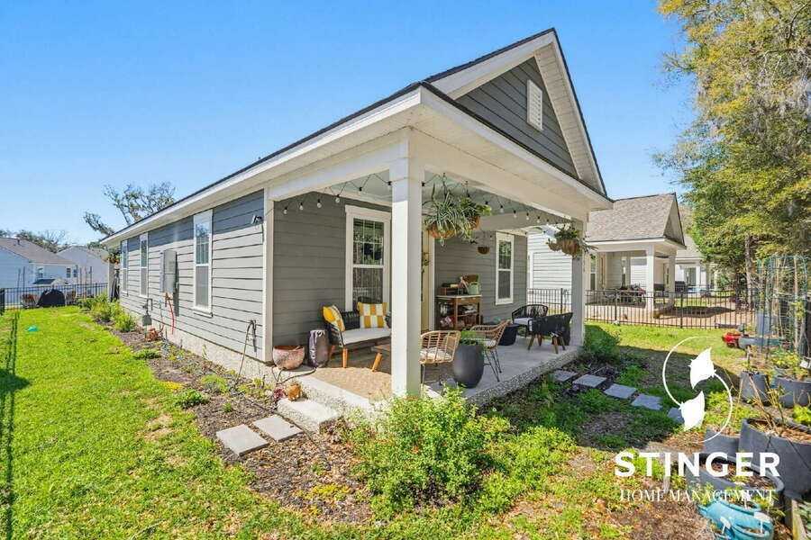 156 Baynard Rd - Photo 4 of 38