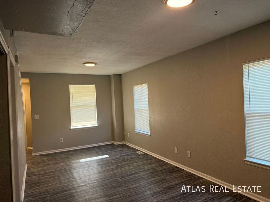 1119 14th Ave - Photo 7 of 16