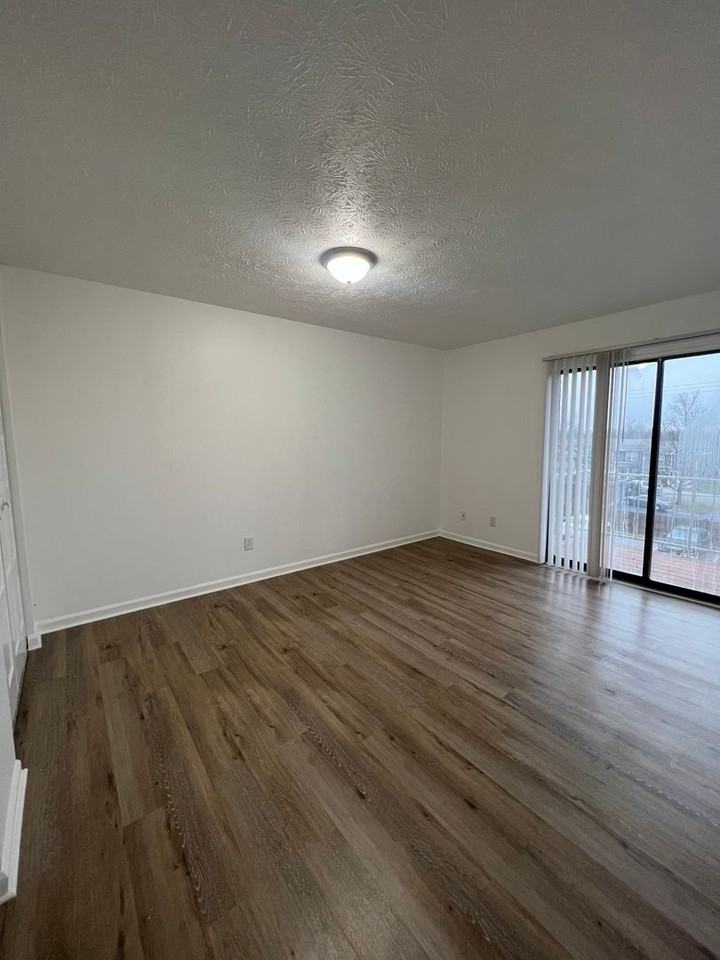 368 Redding Rd #18 - Photo 4 of 6