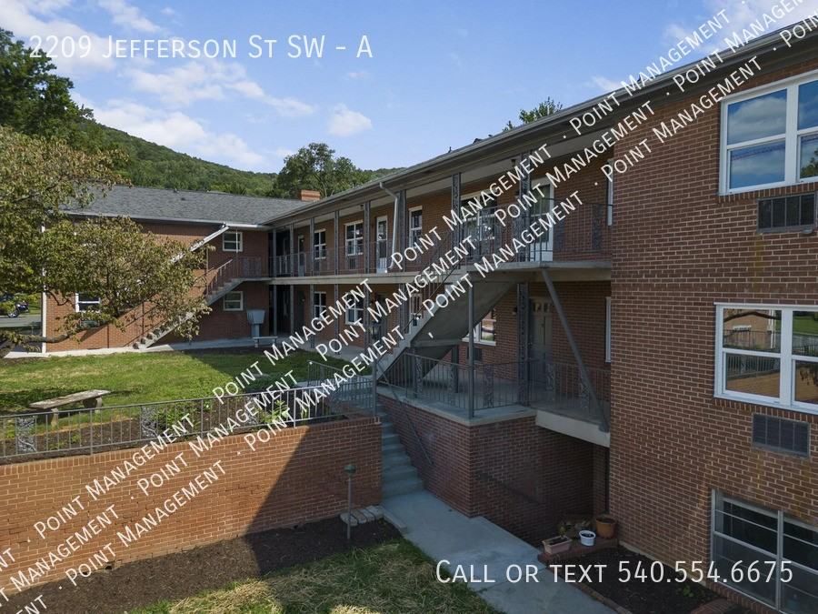 2209 Jefferson St Sw #A - Photo 2 of 8