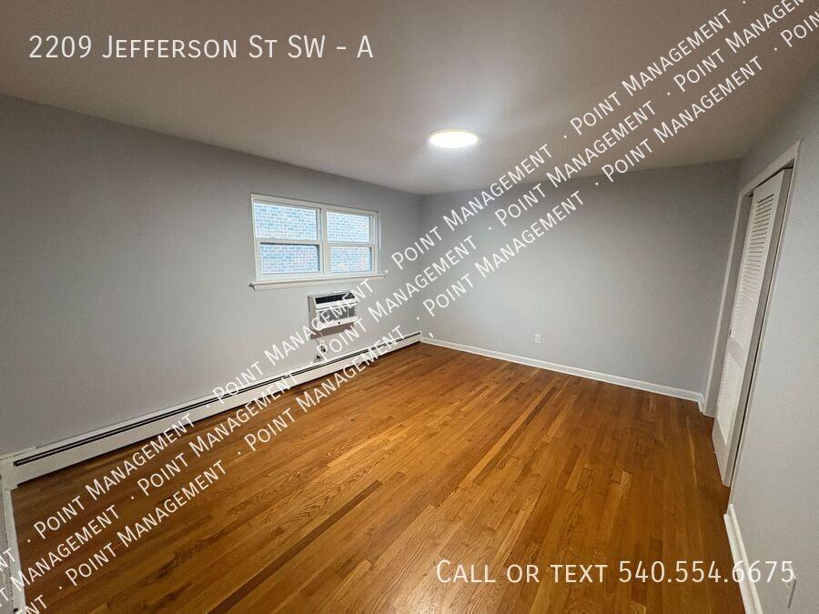 2209 Jefferson St Sw #A - Photo 3 of 8