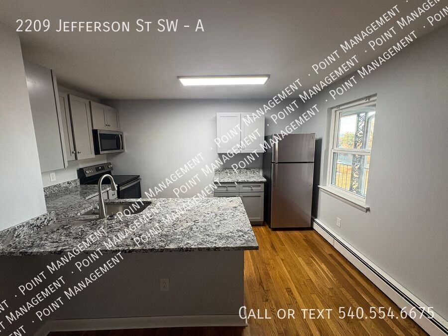 2209 Jefferson St Sw #A - Photo 7 of 8