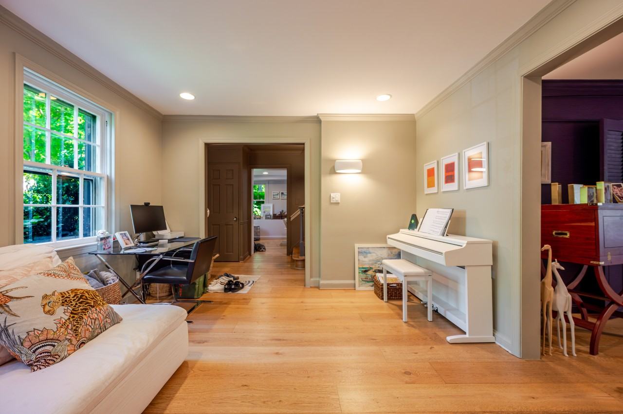 4612 Sedgwick St Nw - Photo 3 of 50