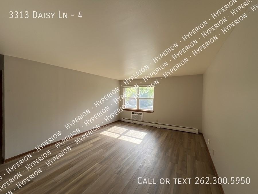 3313 Daisy Ln #4 - Photo 2 of 14