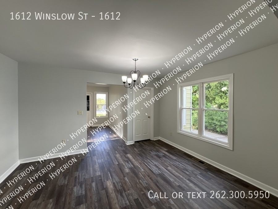 1612 Winslow St #1612 - Photo 3 of 21