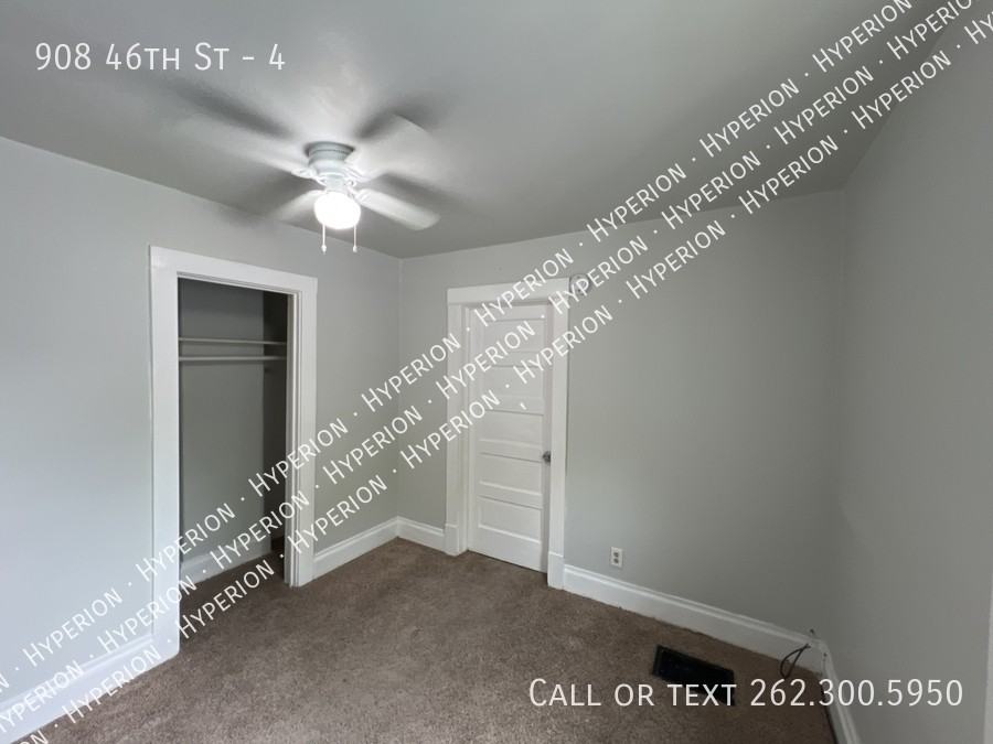 908 46th St #4 - Photo 6 of 14
