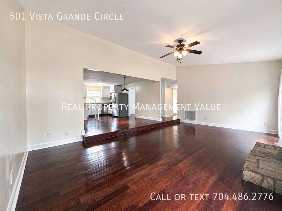 501 Vista Grande Cir - Photo 4 of 30