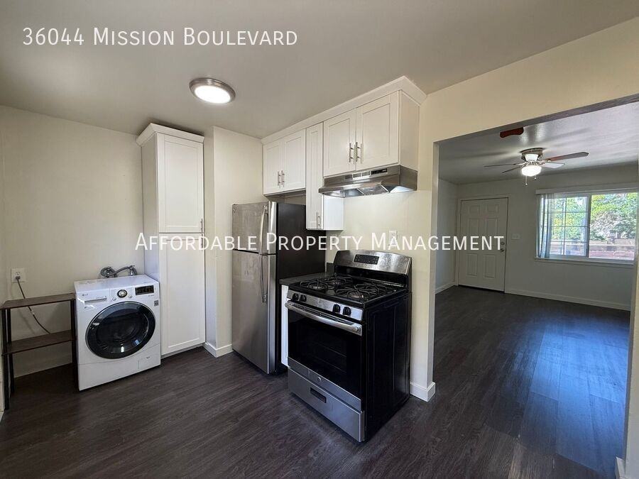 36044 Mission Blvd - Photo 4 of 12
