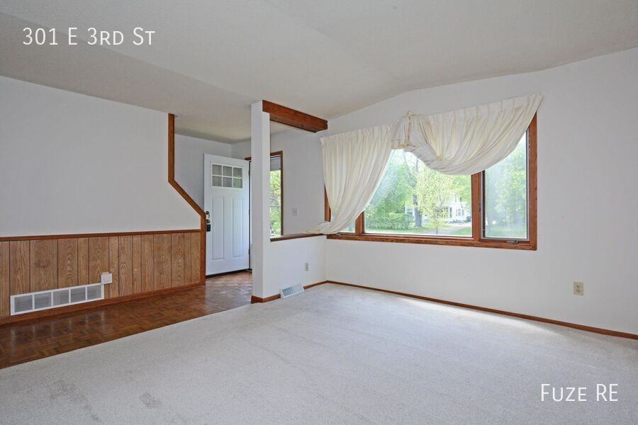 301 E 3rd St - Photo 3 of 15