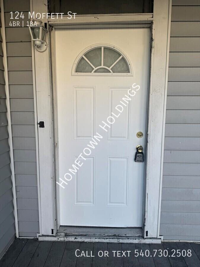 124 Moffett St - Photo 2 of 8