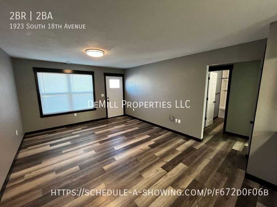 1923 S 18th Ave - Photo 6 of 17